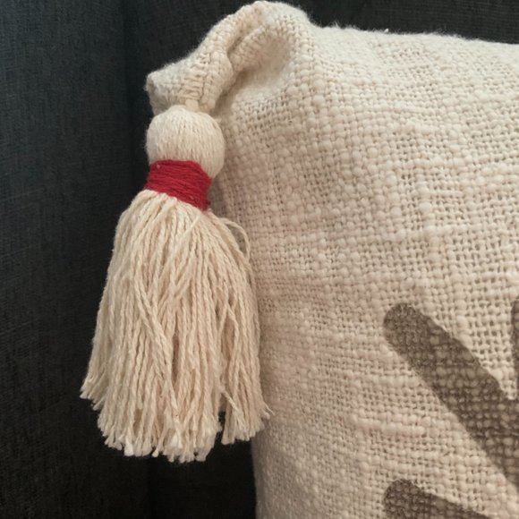 CLEARANCE! NWT / Reindeer Winking Throw Pillow, 20"x20", Cotton - Picture 3 of 6